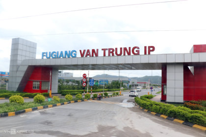 Show details for Manpower supply service in Van Trung Industrial Park - Bac Giang province Photos of newsitem Manpower supply service in Van Trung Industrial Park - Bac Giang province