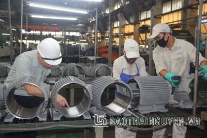 Show details for Labor shortage due to epidemic: Businesses are not too embarrassed in Thai Nguyen Photos of newsitem Labor shortage due to epidemic: Businesses are not too embarrassed in Thai Nguyen